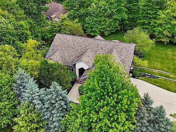 2nd image of 1092 George Allen Dr