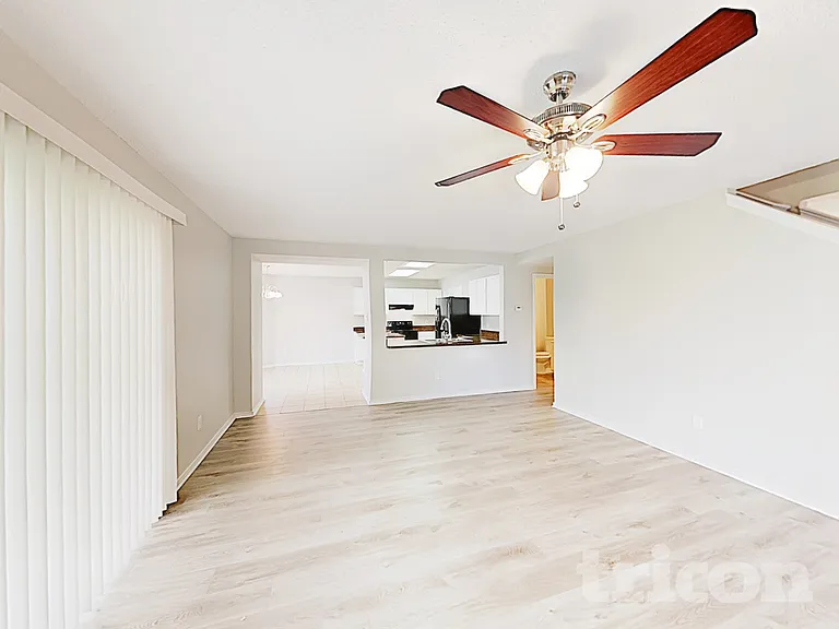 541 Gibson St — Photo 5