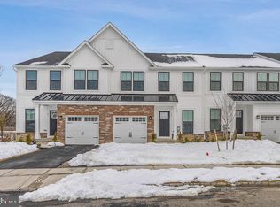 88 Rosemary Way, Mount Laurel, NJ 08054