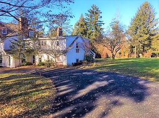 1042 W Schuylkill Rd, Pottstown, PA 19465