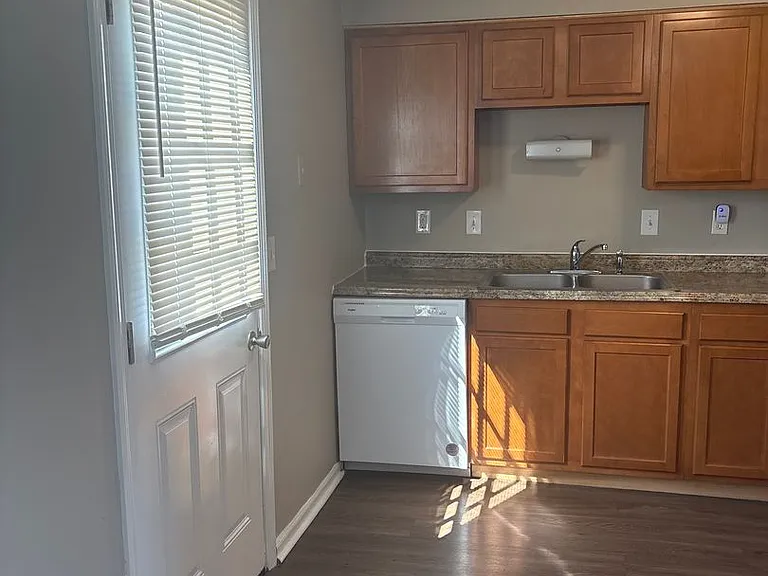 3770 Zephyr Pl — Photo 6