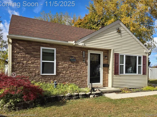 3582 Swanson St, Wayne, MI 48184