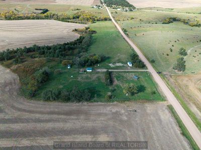 815 W Silverlake Rd, Blue Hill, NE, 68930