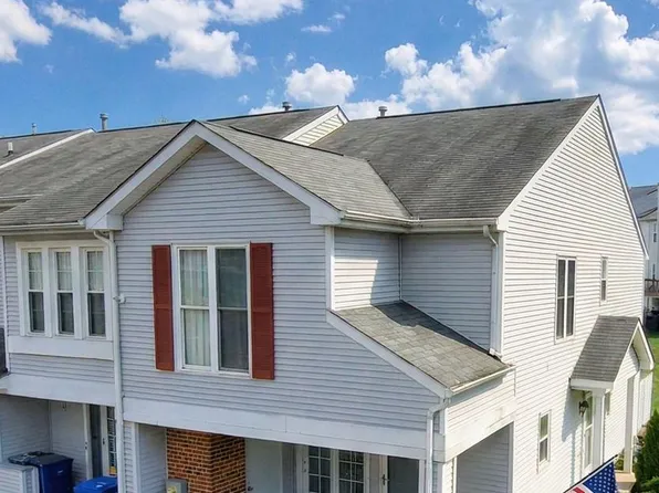 211 Lake Arrowhead Cir, Bear, DE 19701