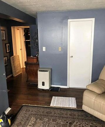 3rd image of 529 Nolting Ave