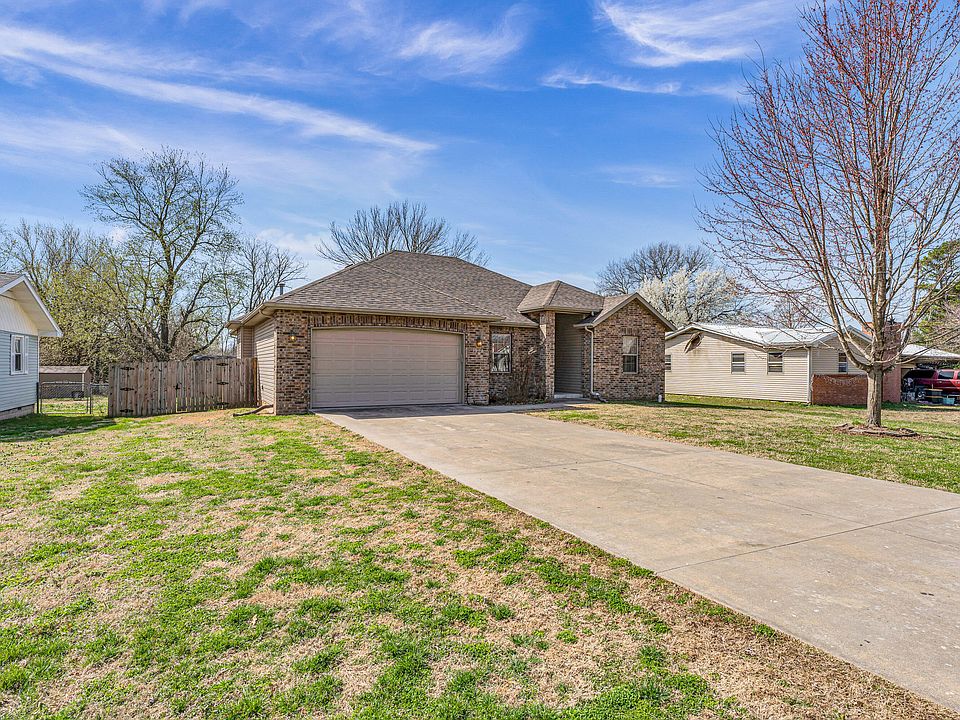 3010 East Gasconade Street, Springfield, MO 65804 Zillow