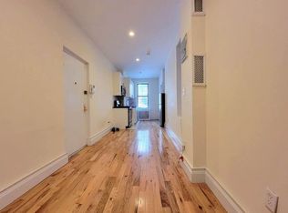 256 E 10th St #1K, New York, NY 10009