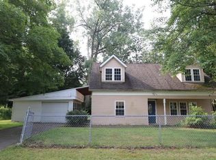 21 Lynwood Rd, East Longmeadow, MA 01028