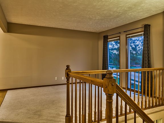 5th image of 13109 Himebaugh Ave