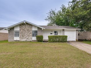 714 Shorecrest Dr, Garland, TX 75040