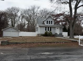 2760 Locust Avenue, Ronkonkoma, NY 11779