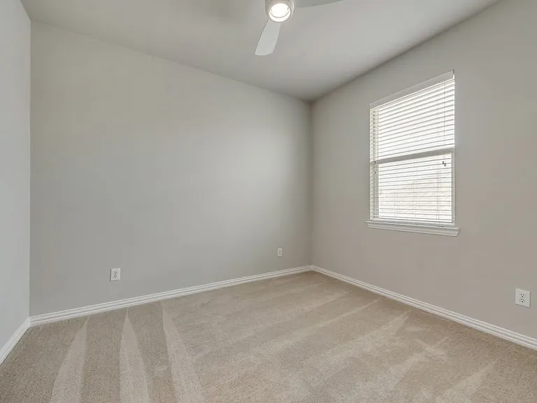 1709 Belton Dr — Photo 19