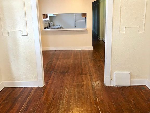 4th image of 3417 Milan St #19