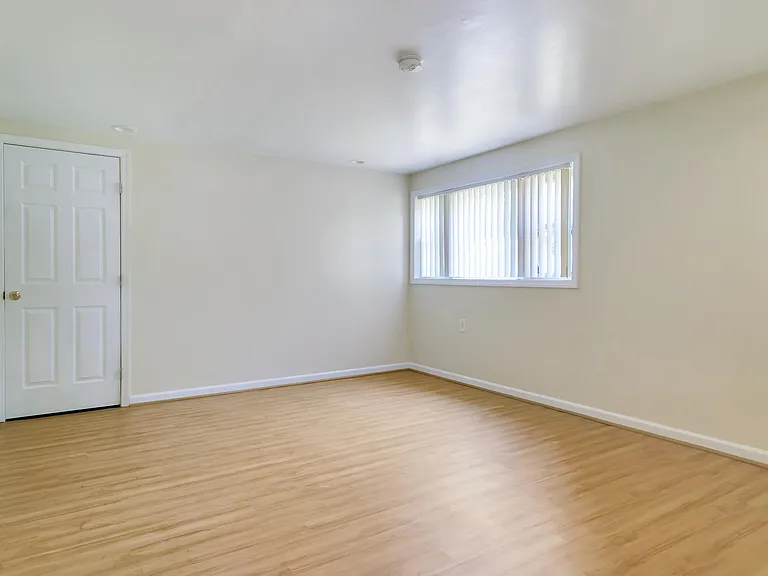 9085 Autoville Dr — Photo 8