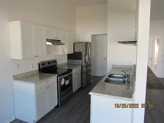 4th image of 3431 Stoneway Dr