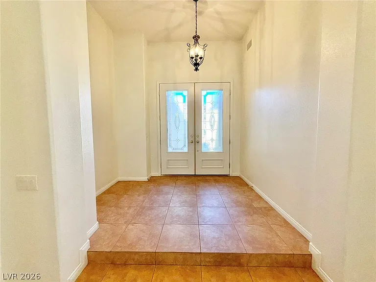 1405 European Dr — Photo 4