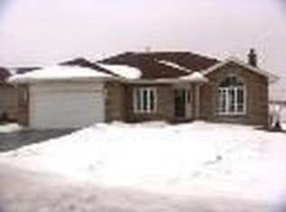 601 Bluebonnet Dr, Aurora, IL 60505