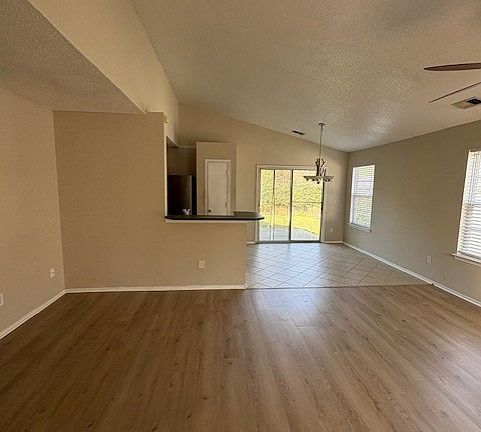 2nd image of 3065 Parade Ln SW