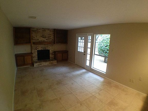 3rd image of 15339 Meadow Village Dr