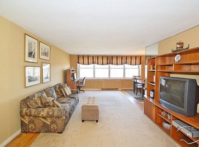1st image of 21140 18th Ave APT 6G
