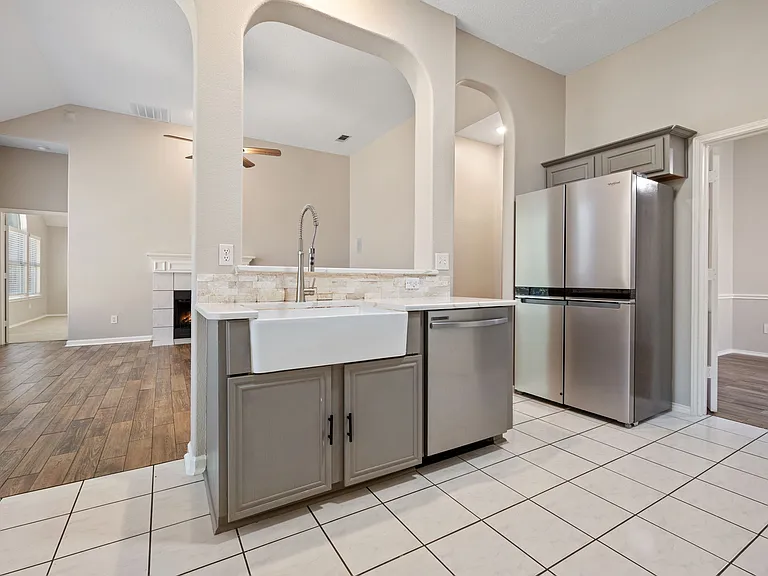 7512 Brookview Dr — Photo 11