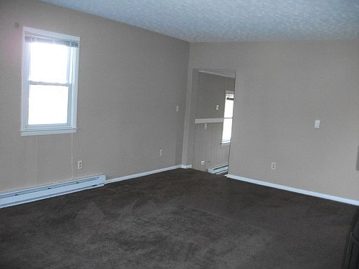 2nd image of 1811 Fernwood St