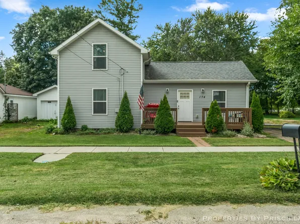 174 1st St, Sunfield, MI 48890