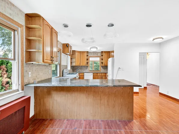 6015 Independence Avenue image 19 of 85