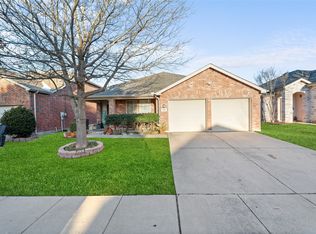 9225 Conestoga Dr, Fort Worth, TX 76131