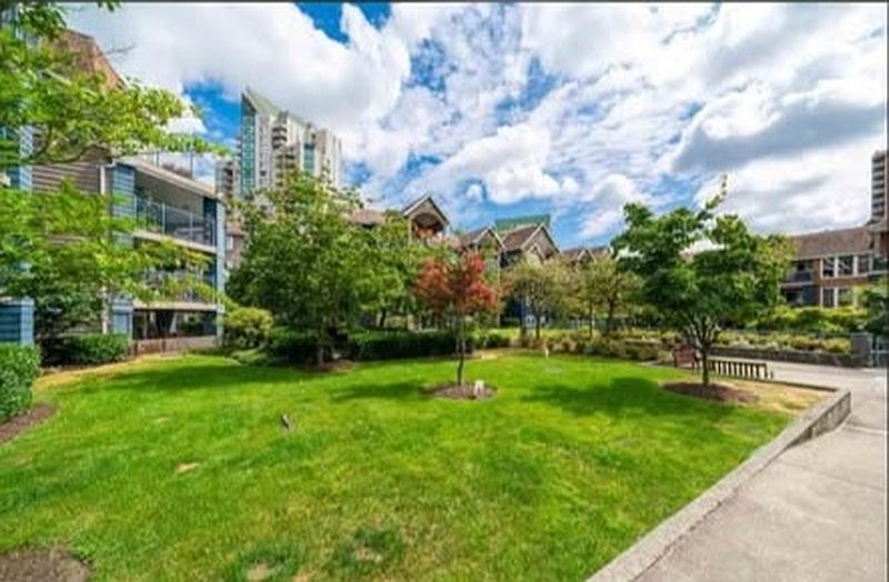 Coquitlam Apartment for rent - 2 Bedrooms — photo 3