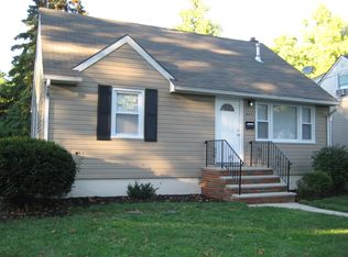 685 Hemlock St, Rahway, NJ 07065