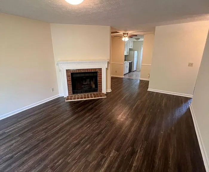 2335 Rosedale Rd — Photo 3