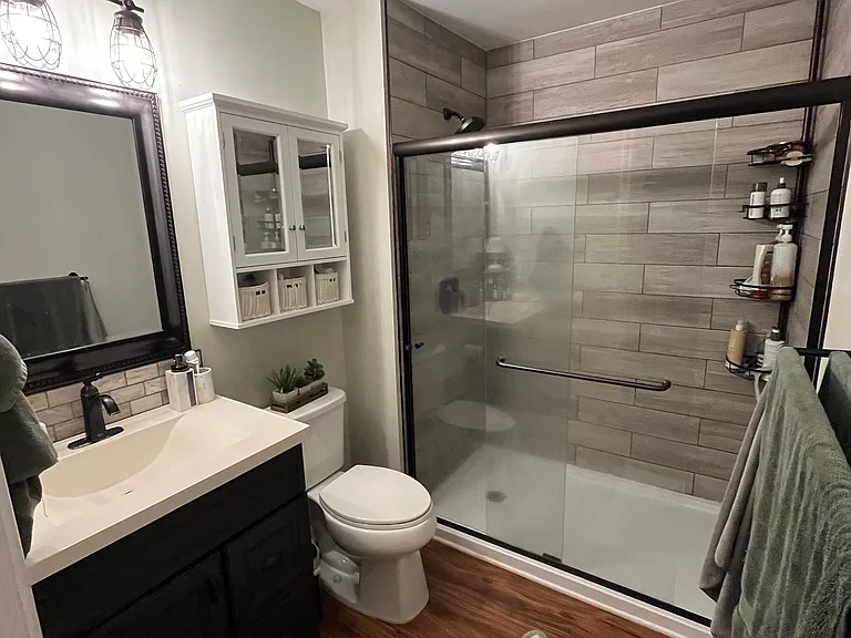 111 Brookberry Cir — Photo 16