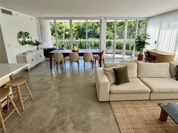 2155 Washington Ct APT 210, Miami Beach, FL 33139