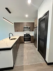 138 Mallory Avenue, #501