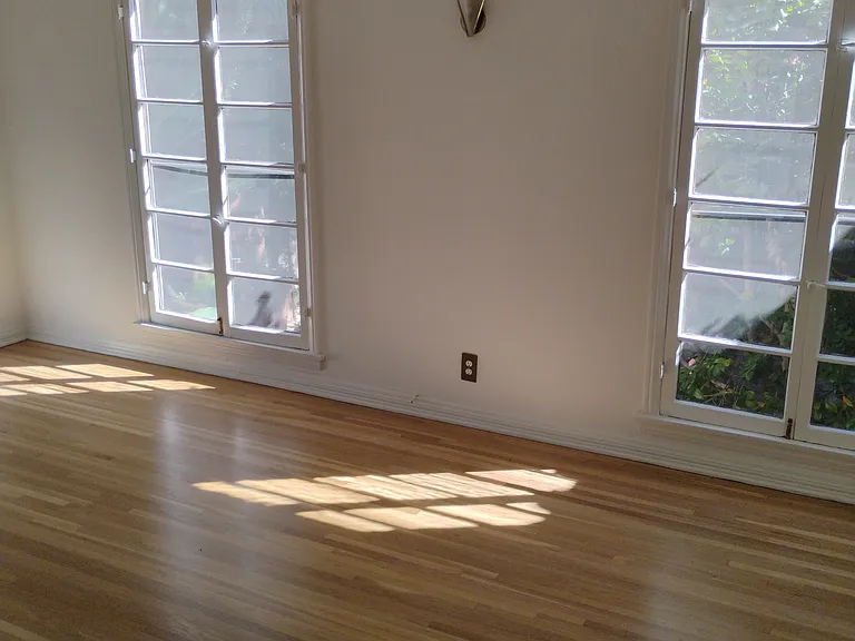 216 1/4 S Poinsettia Pl — Photo 11