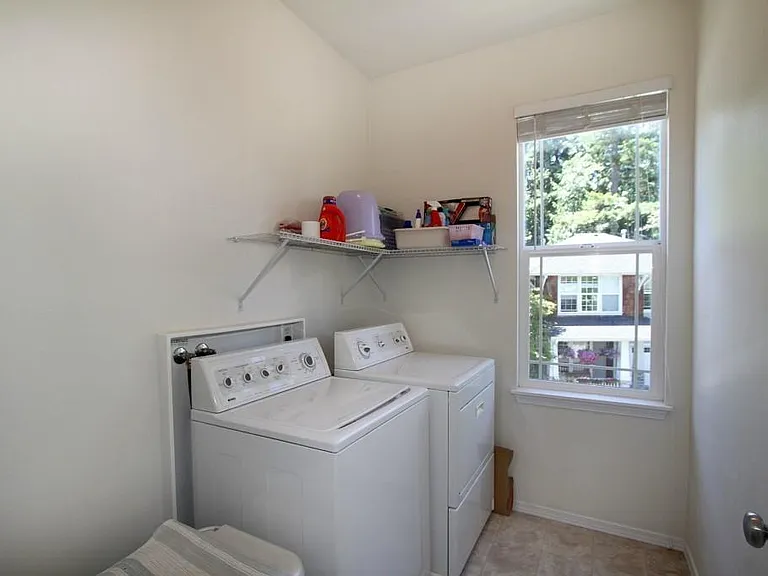 17233 NE 25th Way — Photo 12