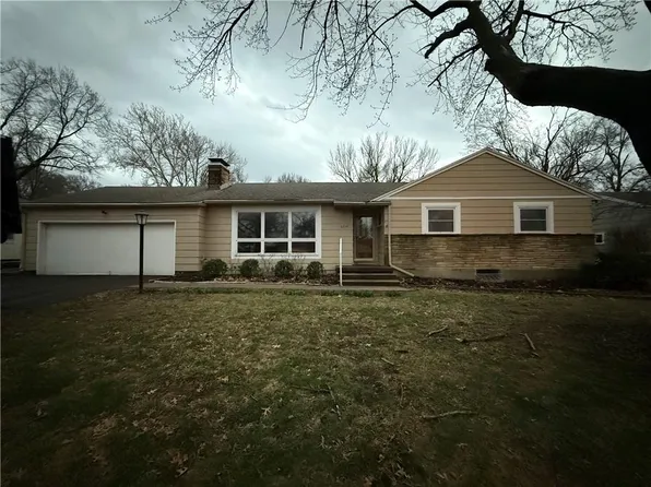 6717 W 65th Ter, Overland Park, KS 66202