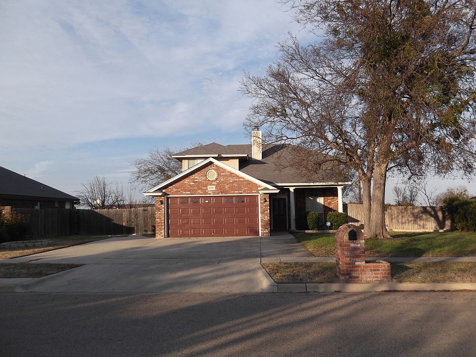 1st image of 2403 Southport Dr
