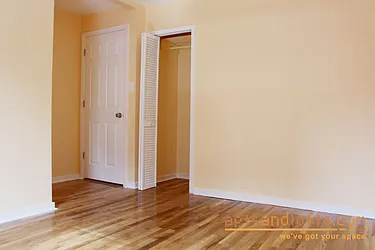 Rented by aptsandlofts.com