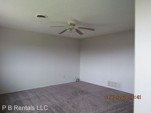 3rd image of 4201 SW Summit Ave