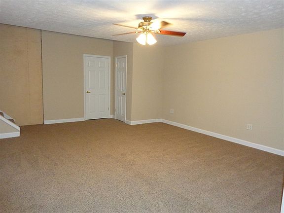 4th image of 184 Vista Dr