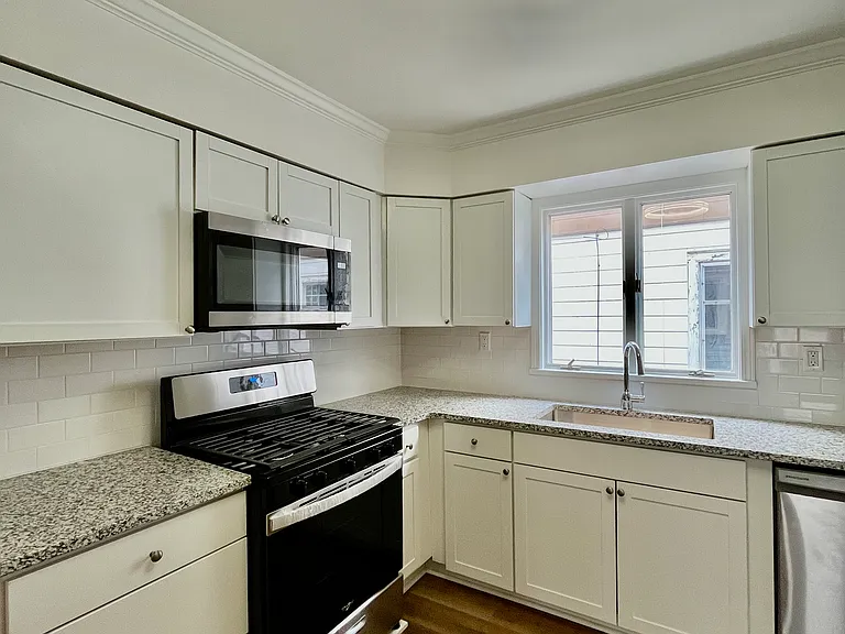 292 Hartwell Rd #1 — Photo 5