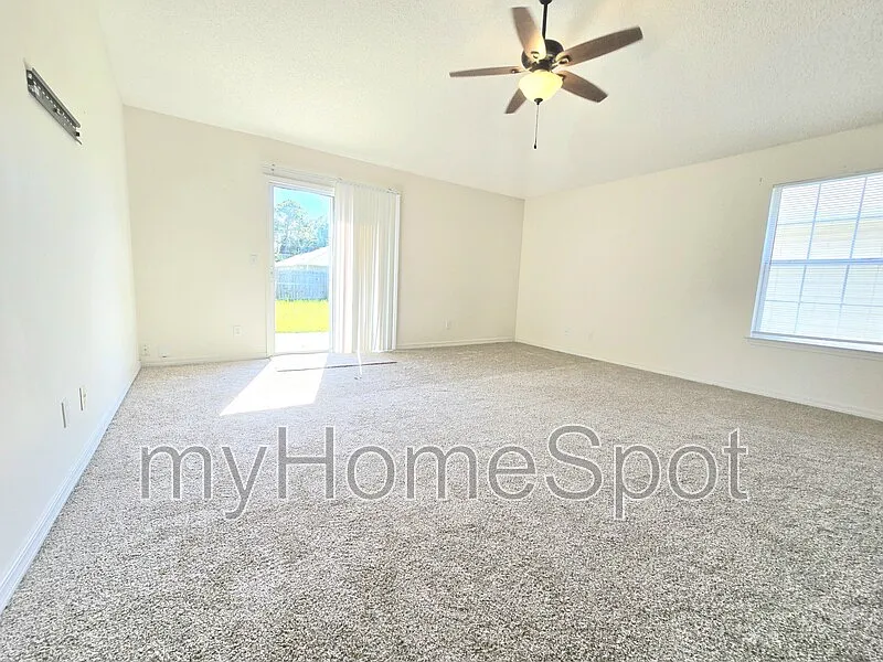 3 bed, 2.0 bath, 1500 sqft, $1,950 — Photo 4
