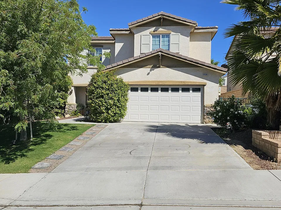 37636 Mangrove Dr