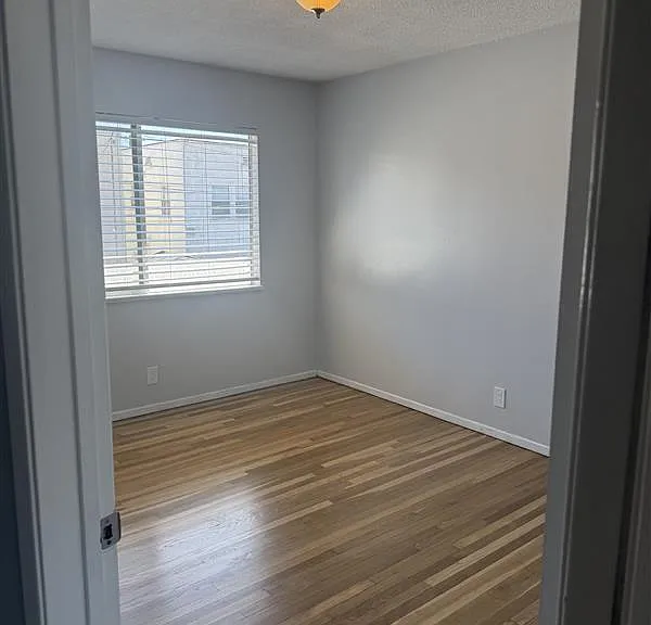921 Cedar Ave #9 — Photo 16
