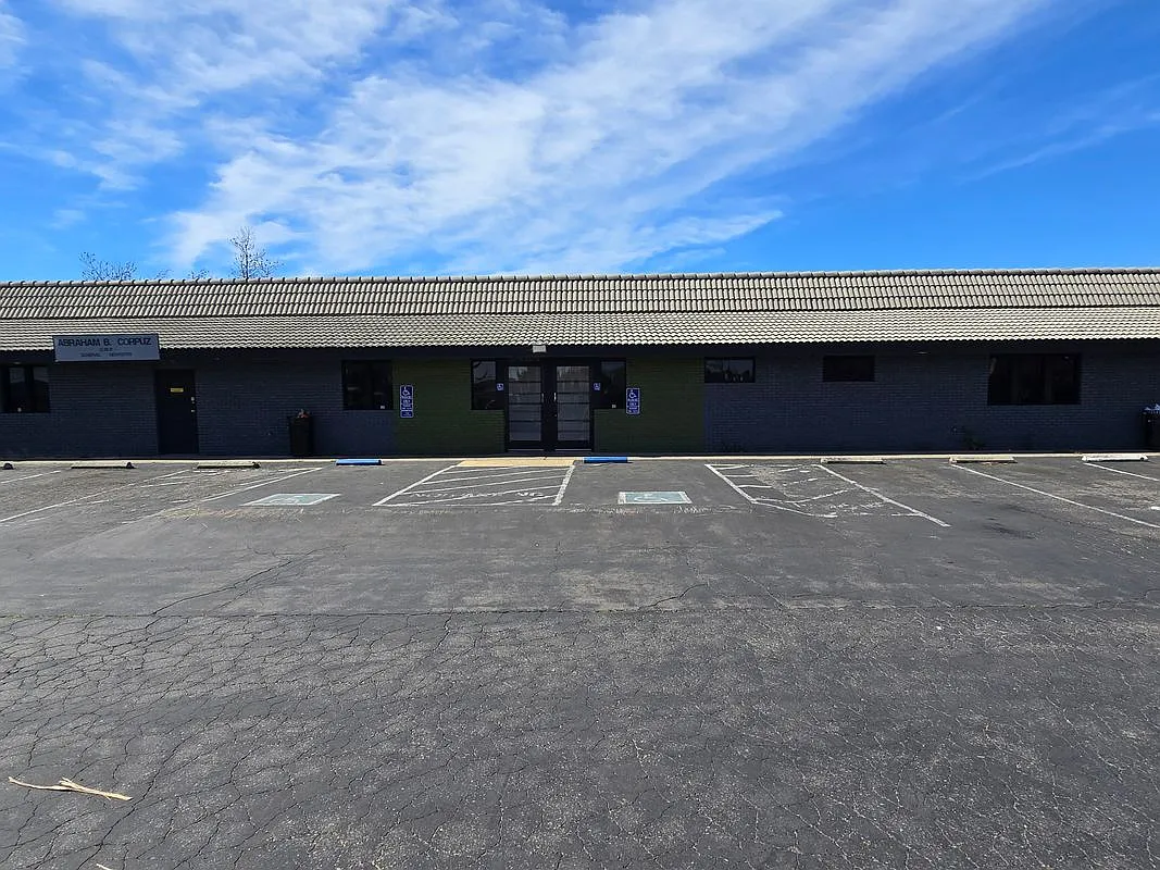 Building Photo - 73 W March Ln #C