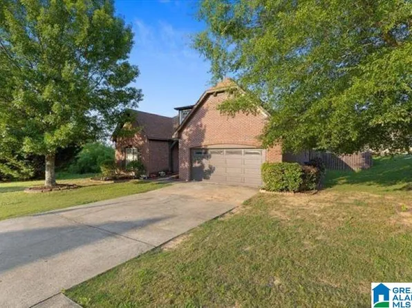 3617 Merlin Cir, Trussville, AL 35173