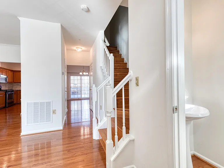 2502 Weston Ct — Photo 3
