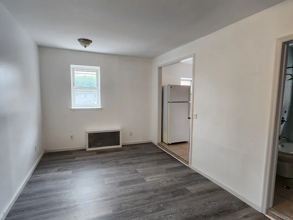 10 Brighton Ave #2